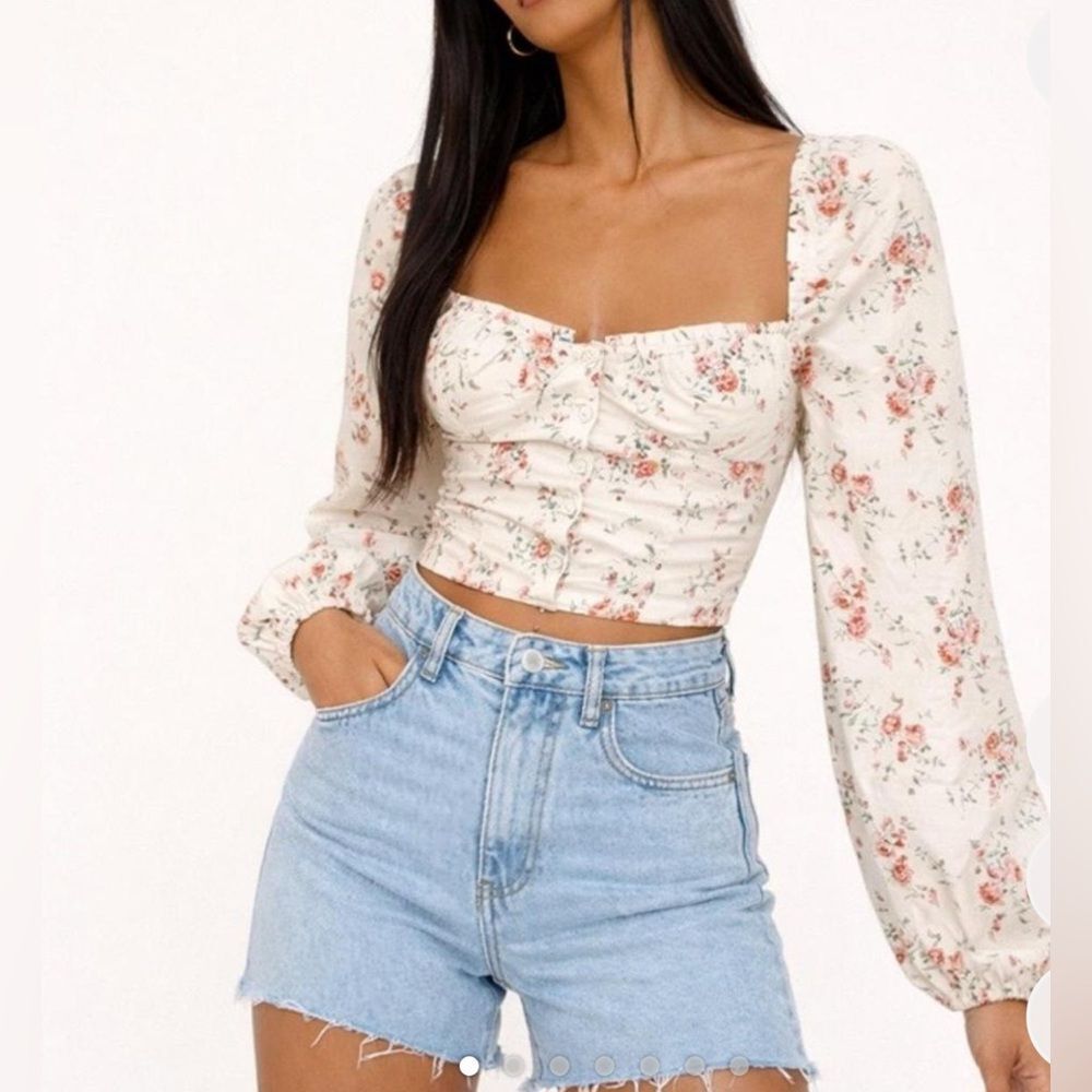 We wore what women’s floral ruched cup crop top size Small NWT feminine romantic - Picture 2 of 10